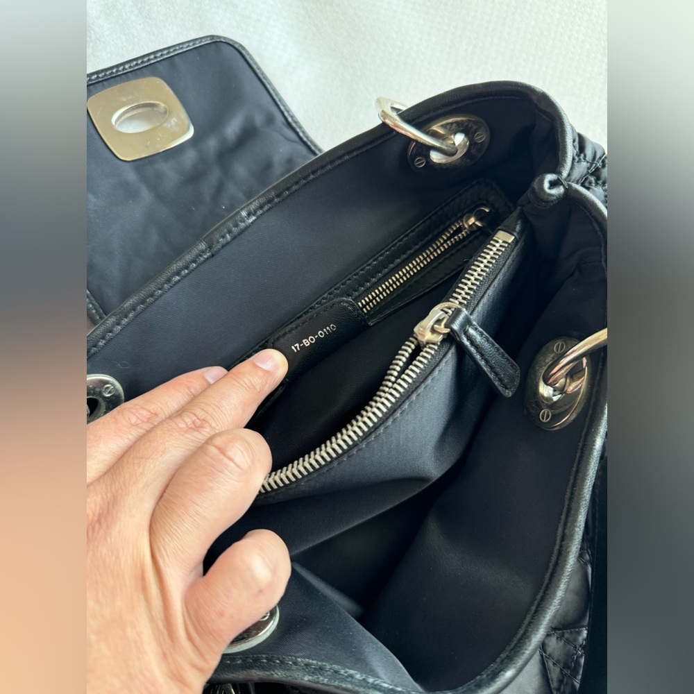 š„°Dior Womens Bag - Picture 9 of 17